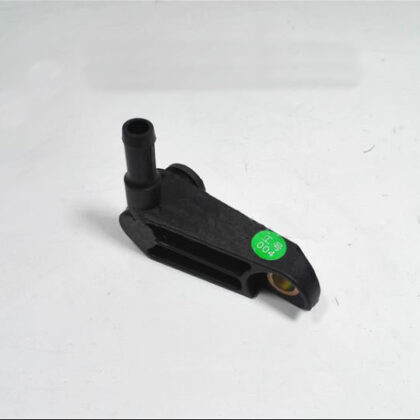 Black oil return pipe connecting assembly with two hose ports and mounting tab