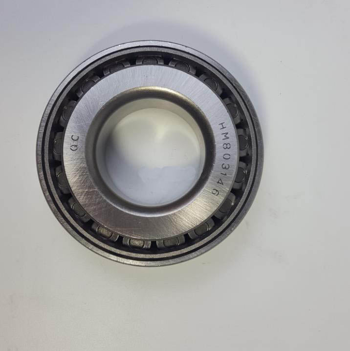 Differential bearing with metal outer ring and black roller cage