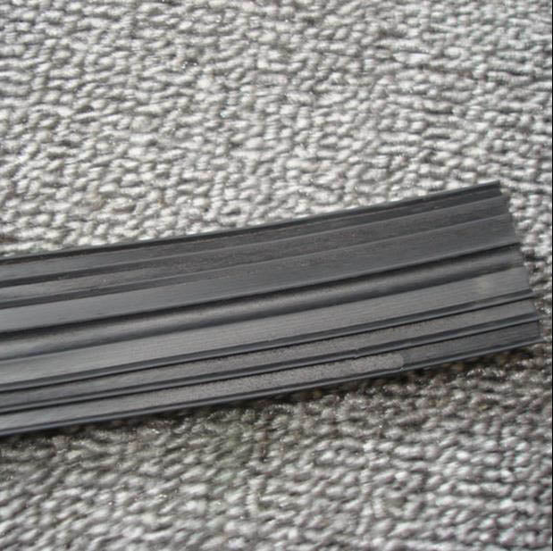 Side window glass sealing strip 97355312 97355313 for daily 4x4 4x2 – product image 2 | SUONAMA