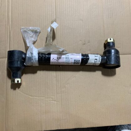 Lateral stabilizer connecting arm assembly with two black rubber end links