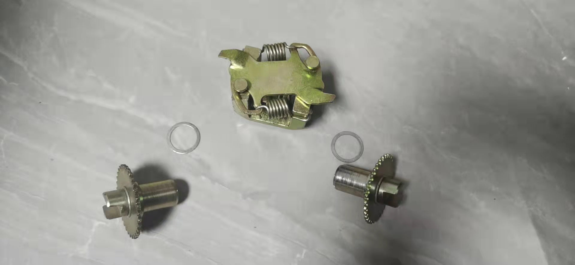 Rear brake adjusting assembly parts kit with brackets and two metal adjuster pieces