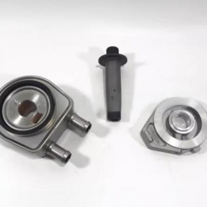 Oil cooler assembly 4866350 for daily 4x2 4x4 – product image 1 | SUONAMA